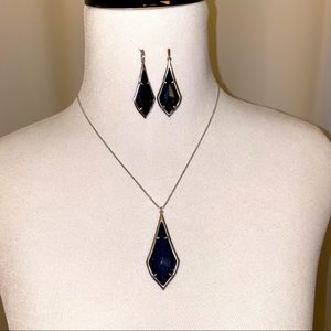 🆕 NIB KENDRA SCOTT NECKLACE + EARRING